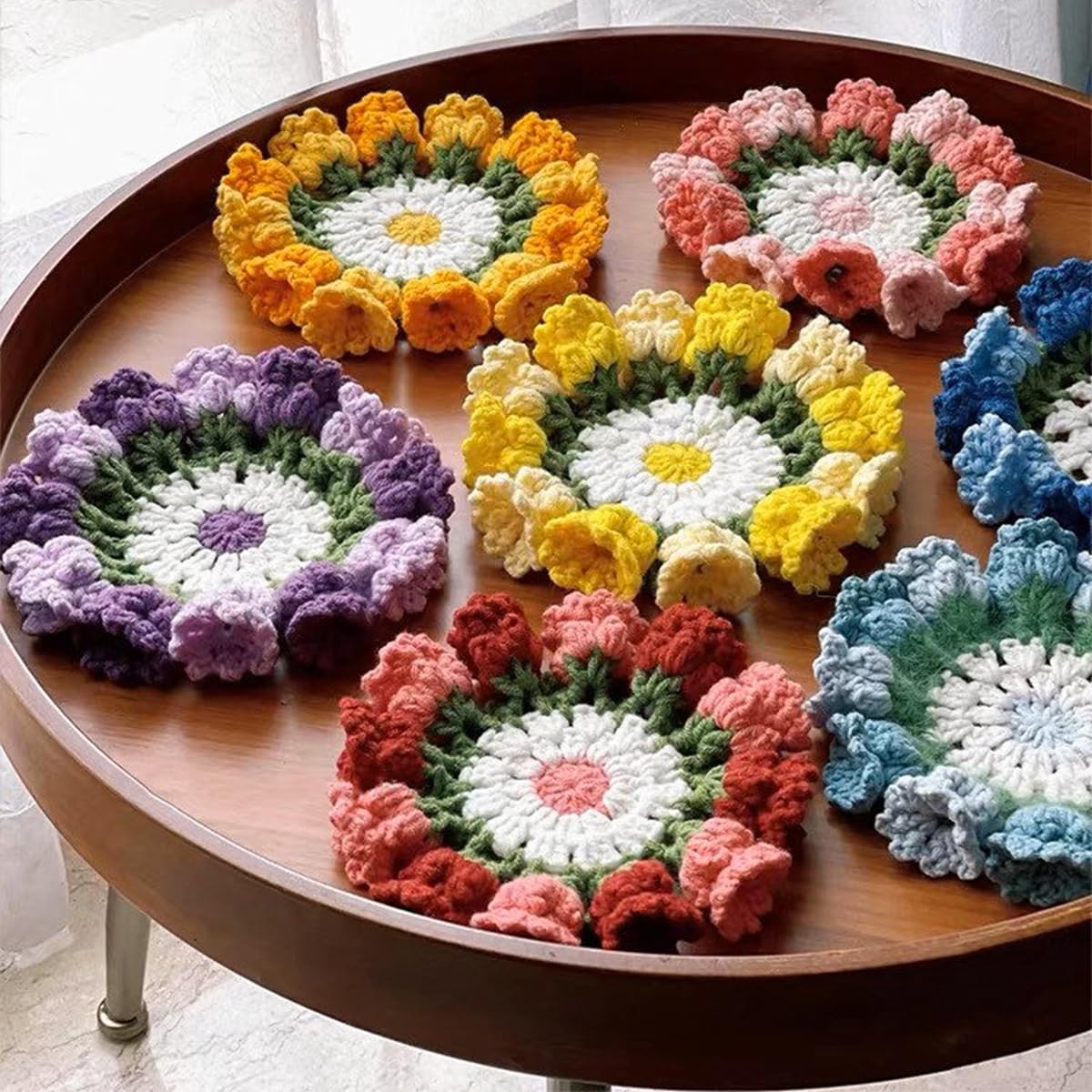 Amazon｜手編みのかぎ針編みスズランフラワーコースター、手作りの