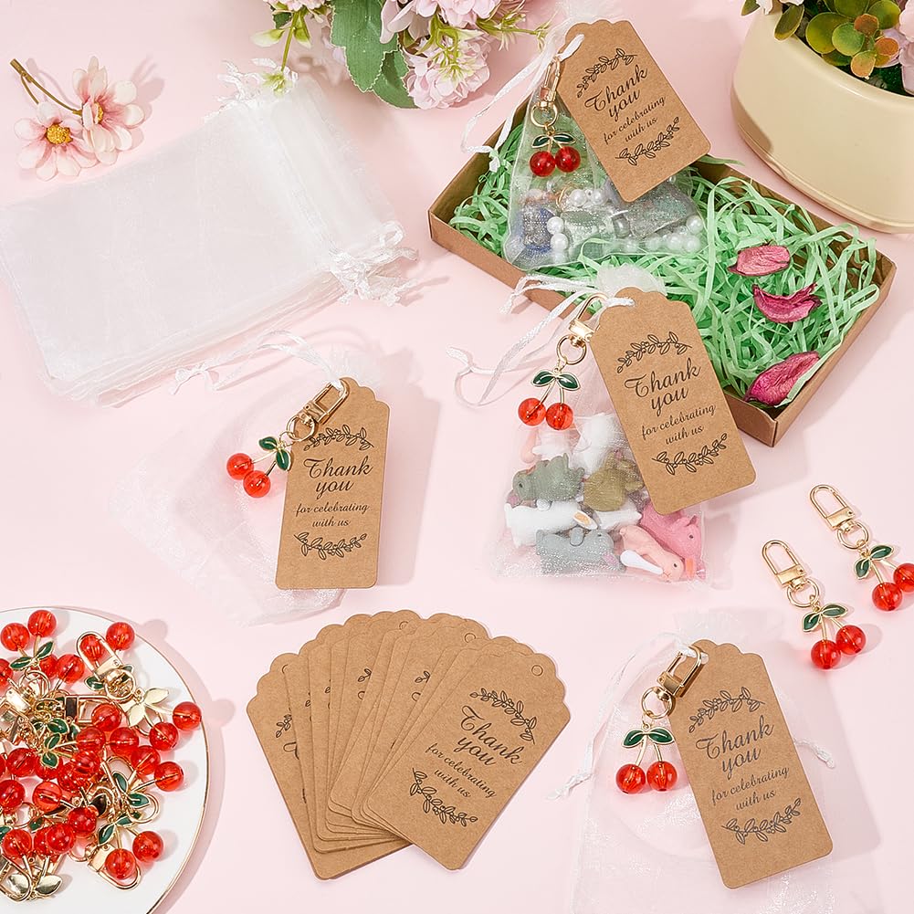 CRASPIRE 24 Set Portachiavi Ciliegia Rossa all'Ingrosso Bomboniera Regali di Nozze con Sacchetto di Organza Etichetta di Ringraziamento Portachiavi di Frutta Ciondolo Accessori Regalo Souvenir