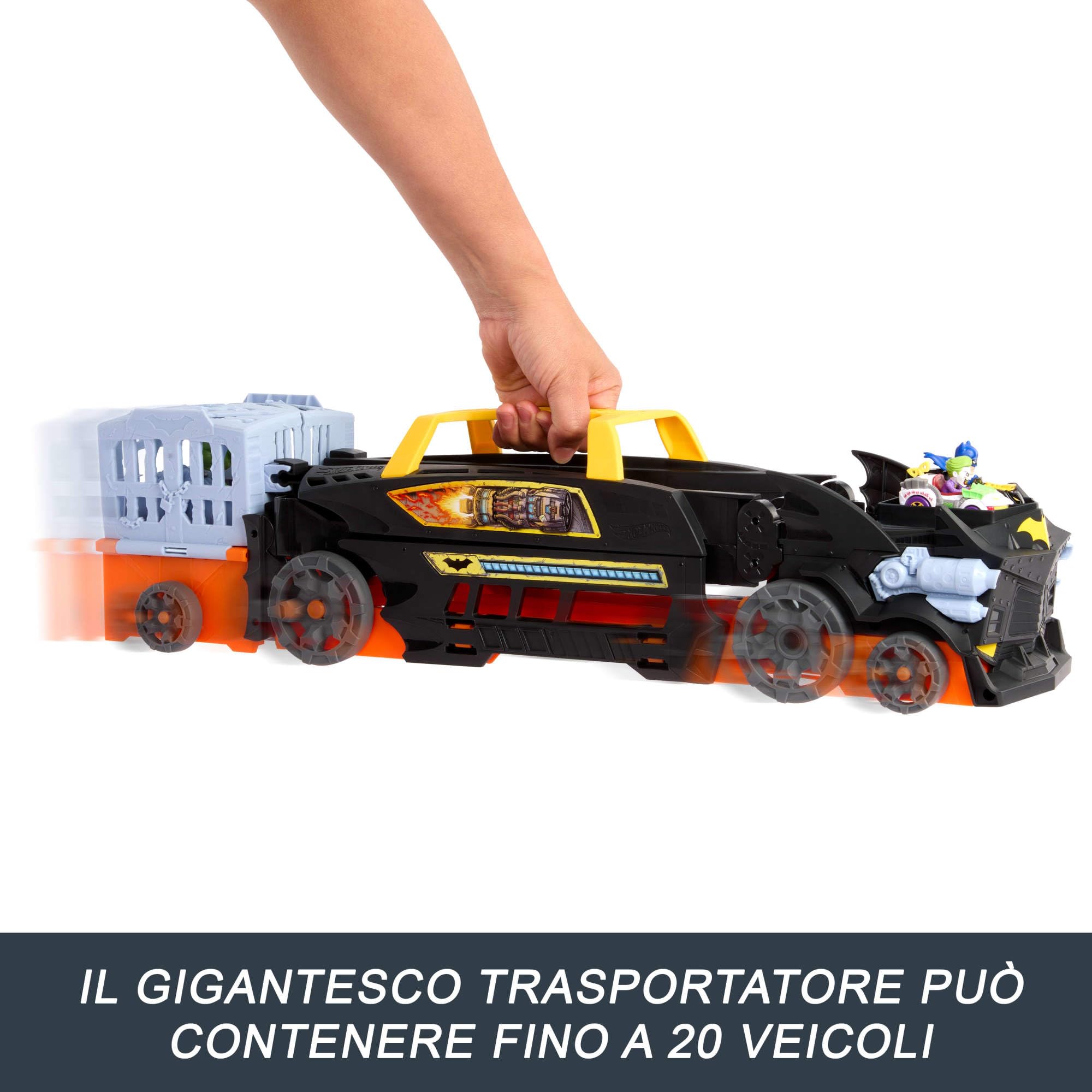 Hot Wheels RacerVerse - La fuga di Batman, veicolo trasformabile in pista circuito a 3 corsie, include 2 macchinine, Batman Die-Cast e RacerVerse Joker, giocattolo per bambini, 4+ anni, HXN21