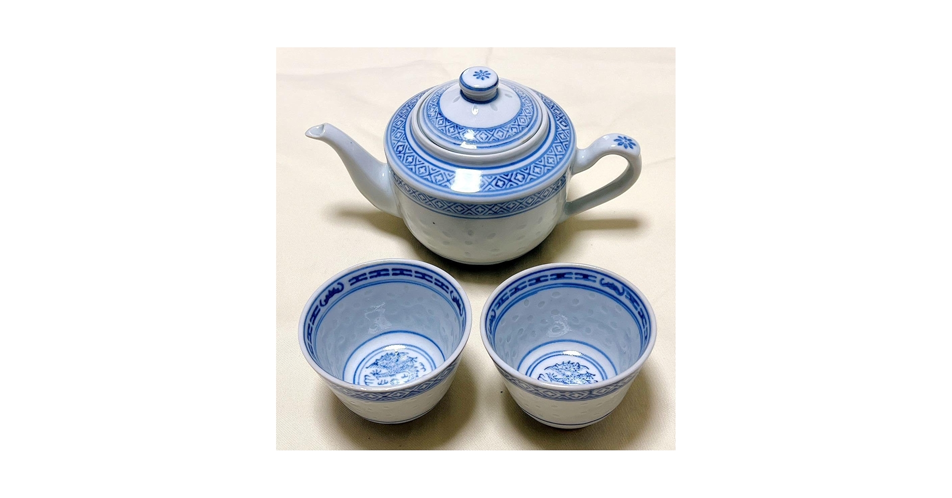 景徳鎮製大量まとめ　青花茶器セット ポット2点 湯呑19客 中国茶器 煎茶道具 Amazon.co.jp: 中国景徳鎮 ホタル蛍焼 透かし 染付 青花玲瓏
