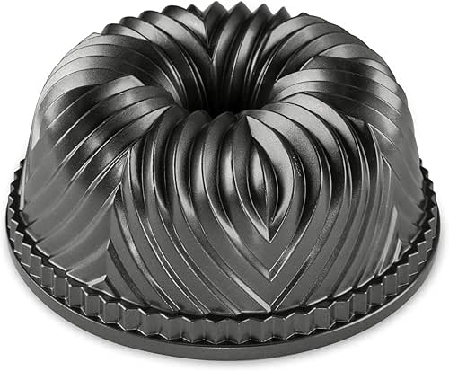 Nordic Ware Bavaria Bundt Pan, 10-Cup, Graphite