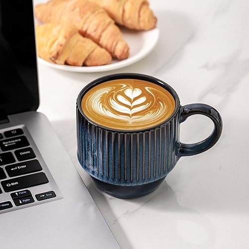 Vista 48 de Hasense Juego de 4 tazas de café de cerámica con soporte, 15 onzas, apilables, grandes, de porcelana, acanaladas, para capuchino, té, cacao