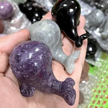置物‥天然素材 Amazon.co.jp: クジラの置物 天然水晶 漫画の動物像 手彫り