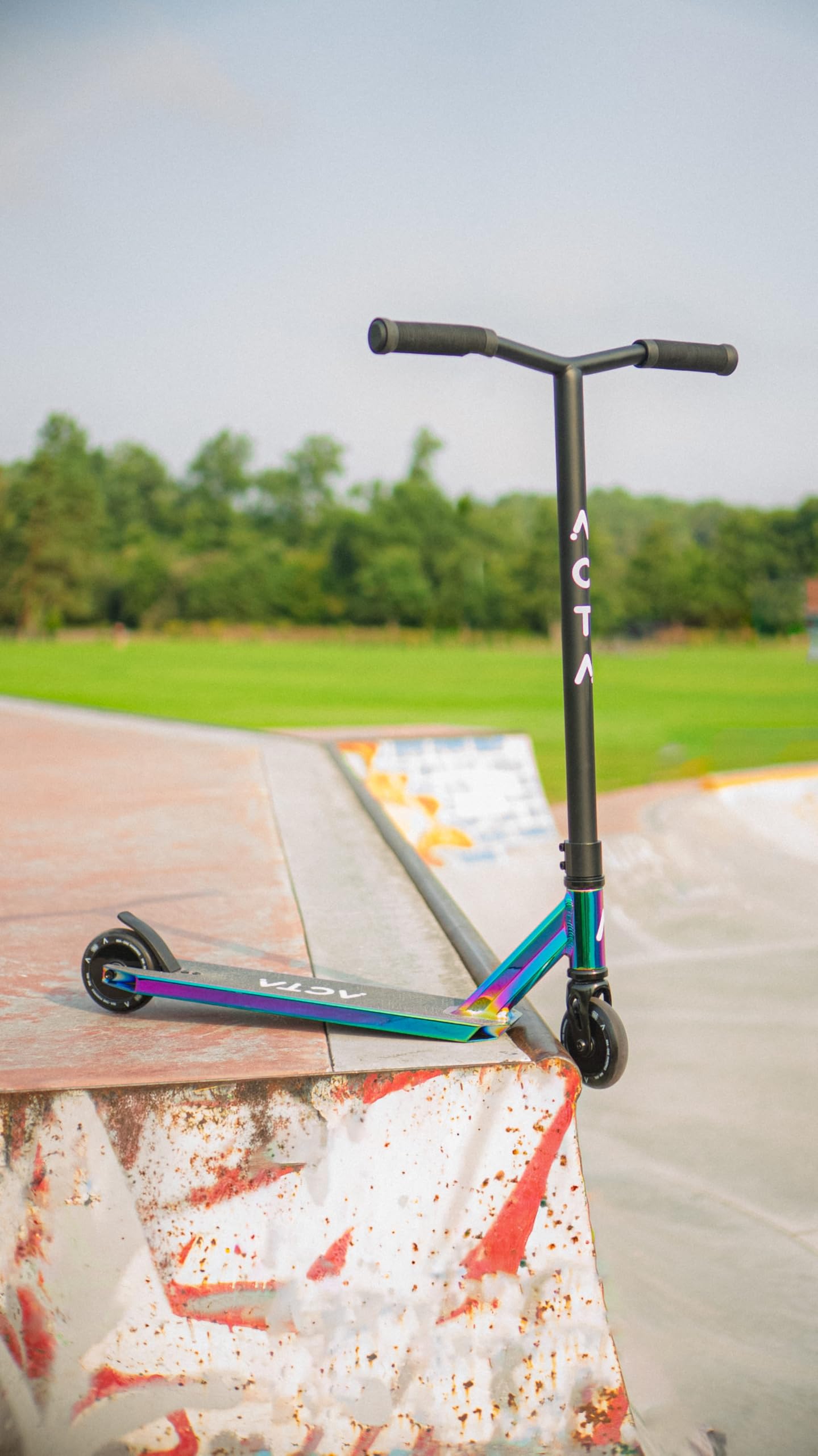 ACTA Patinete Freestyle - Modelo KSP - Neochrome/Gold