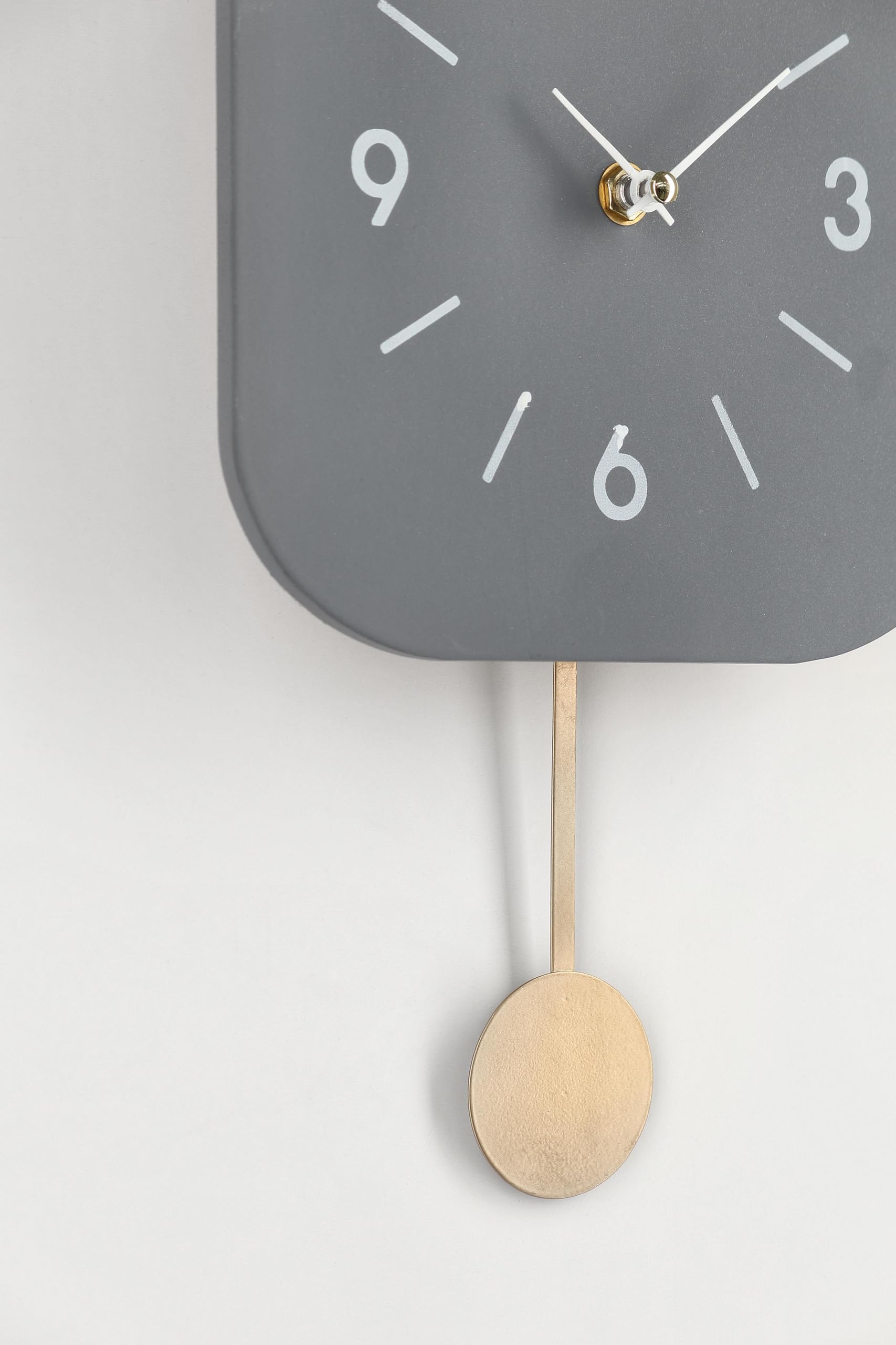 Decor Space Orologio da parete Home con pendolo in acciaio a batteria 24x5,5x37,5 h cm (grigio)
