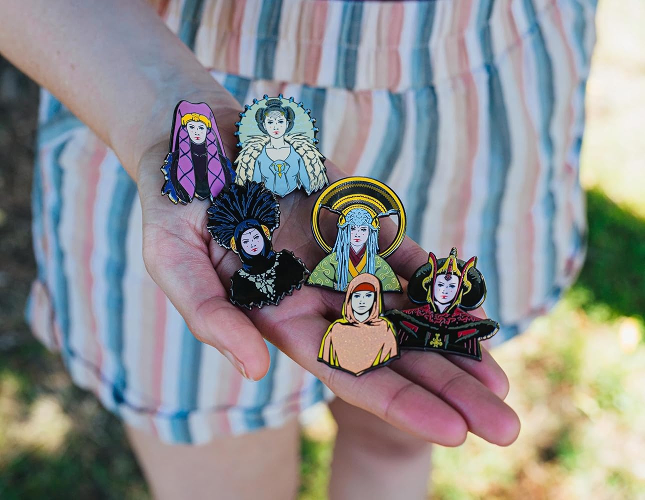 Disney - スターウォーズ　パドメ アミダラ女王　&quot;Her Universe&quot;　ピンバッジ スターウォーズ パドメ アミダラ女王 Her Universe ピンバッジ