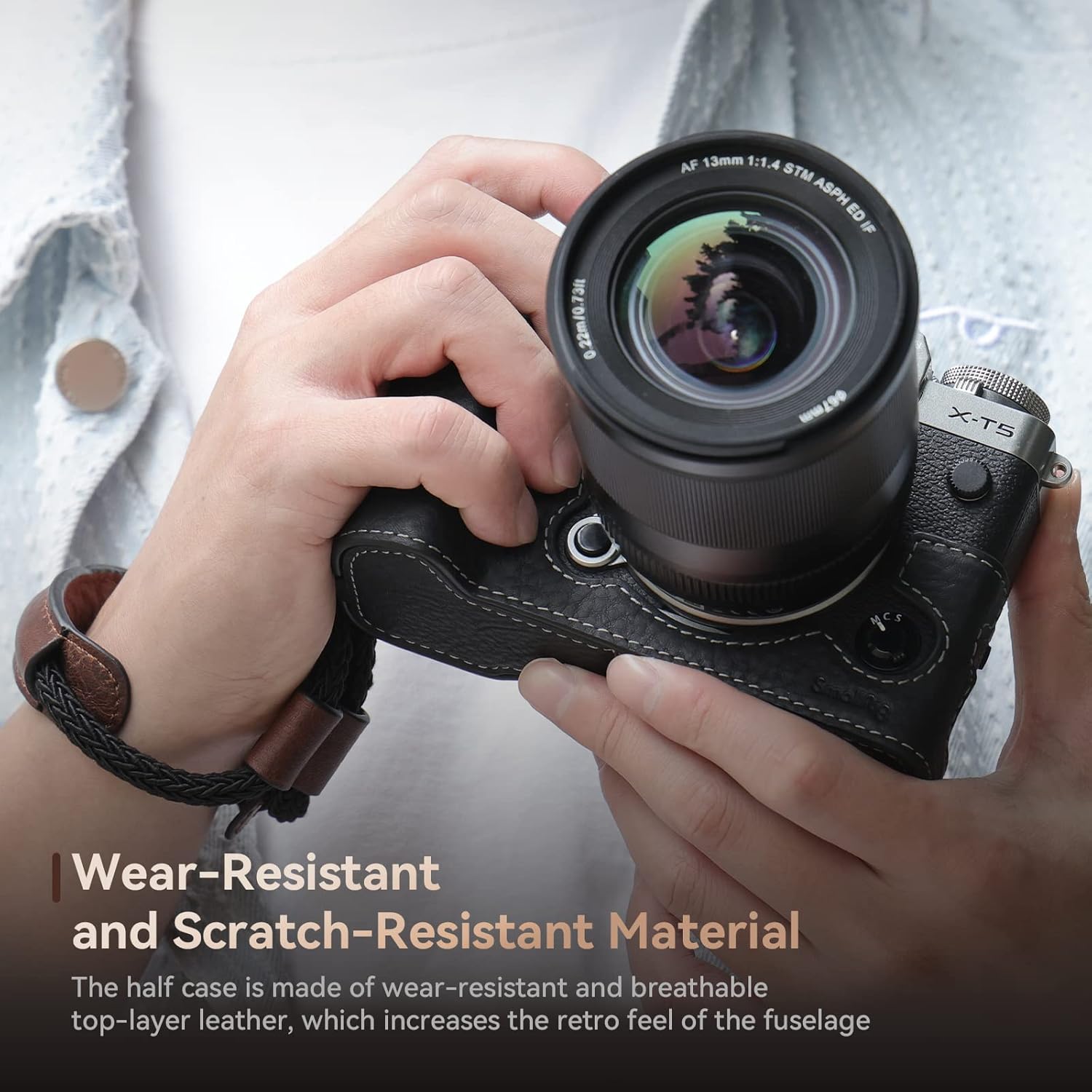 SMALLRIG X-T5 Half Case with Wrist Strap and Shutter Button, Retro Style Leather Camera Case with Aluminum Baseplate, X-T5 Camera Case Cover for FUJIFILM X-T5-3927