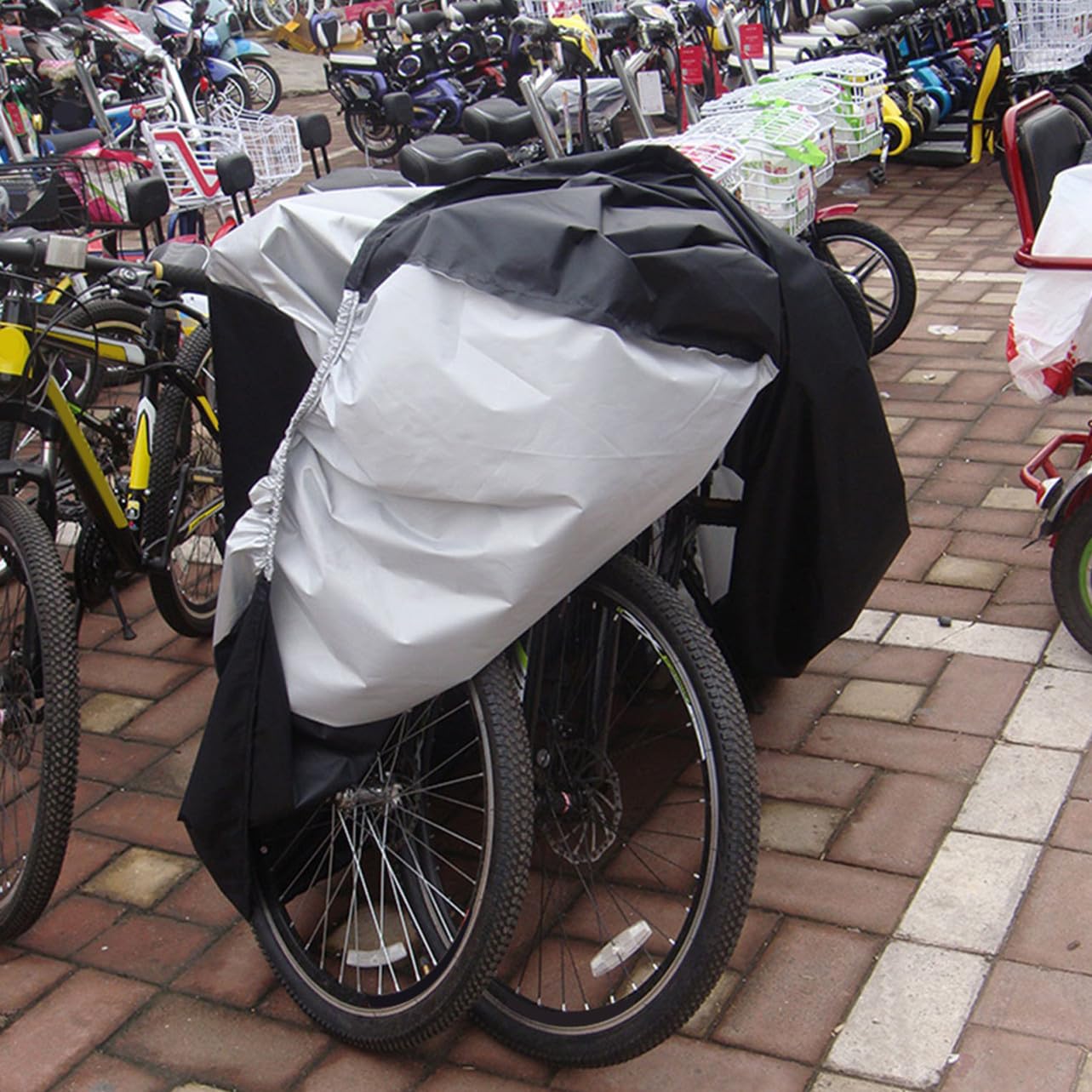 Wasserdichte Fahrradabdeckung für Fahrräder UV Regenschutz Robuste Elastische Befestigung Wasserabweisend Silber schwarz Mittelgroß Outdoor Bike Protector