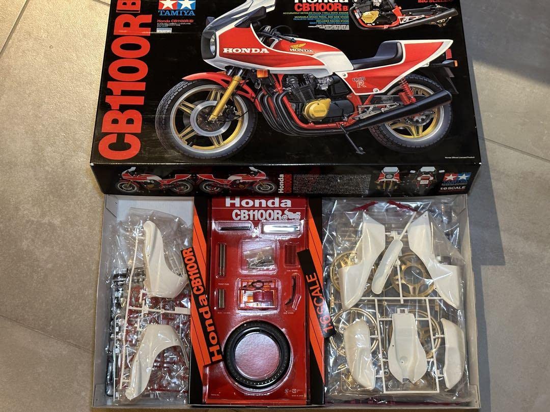 タミヤ TAMIYA ホンダ CB1100R (B) 1/6 オートバイシリーズ - 模型 