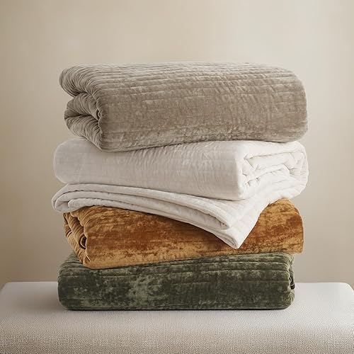 Miniatura 64 de EVERGRACE Velvet Quilt Set King Size, Luxurious Soft Striped Channel Bedding Set, Lightweight Velvet Comforter for All Season, Oversized Bedspread