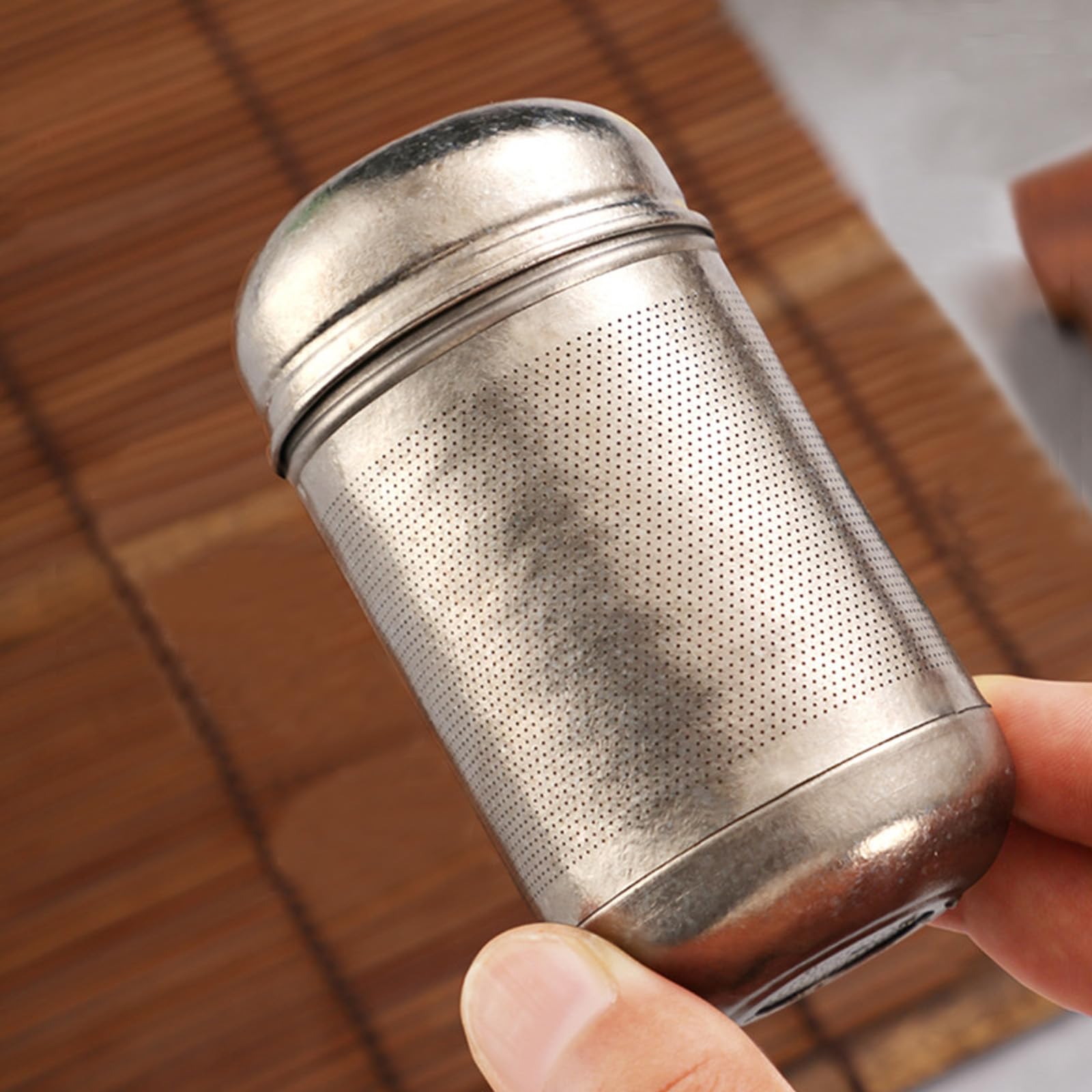 Tee-Ei aus Titan, Metall, für lose Blätter und Früchte, extra feiner Siebeinsatz, Schraubdeckel, wiederverwendbarer Filter für Kräuter, Zitrone, Gurke, Kaffee und Gewürze