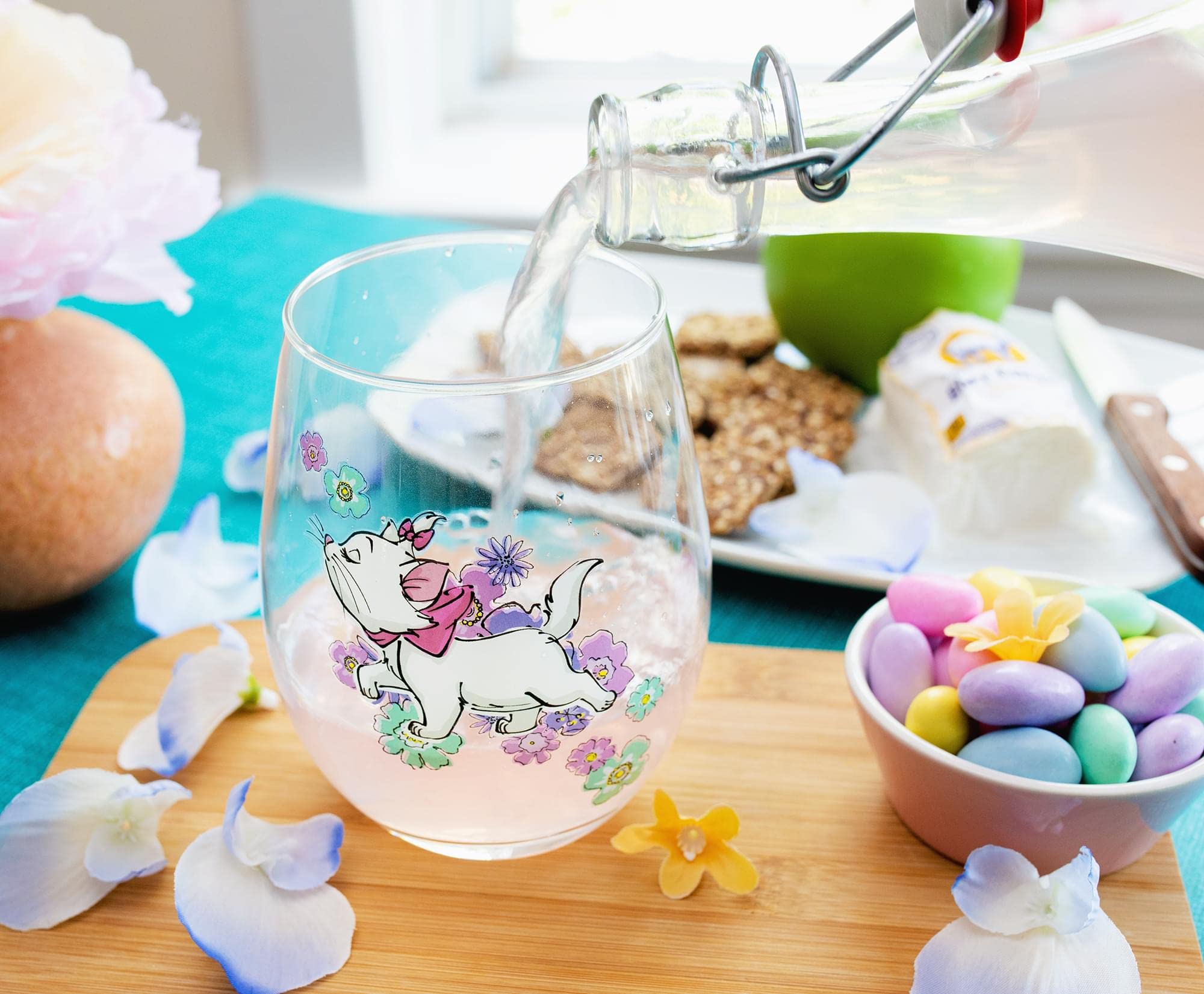 Disney The Aristocats Marie Walking Copa de vino sin tallo, vaso para mimosas, cócteles, utensilios de bar para el hogar para licor, decoración de cocina, bonitos regalos y coleccionables Kawaii