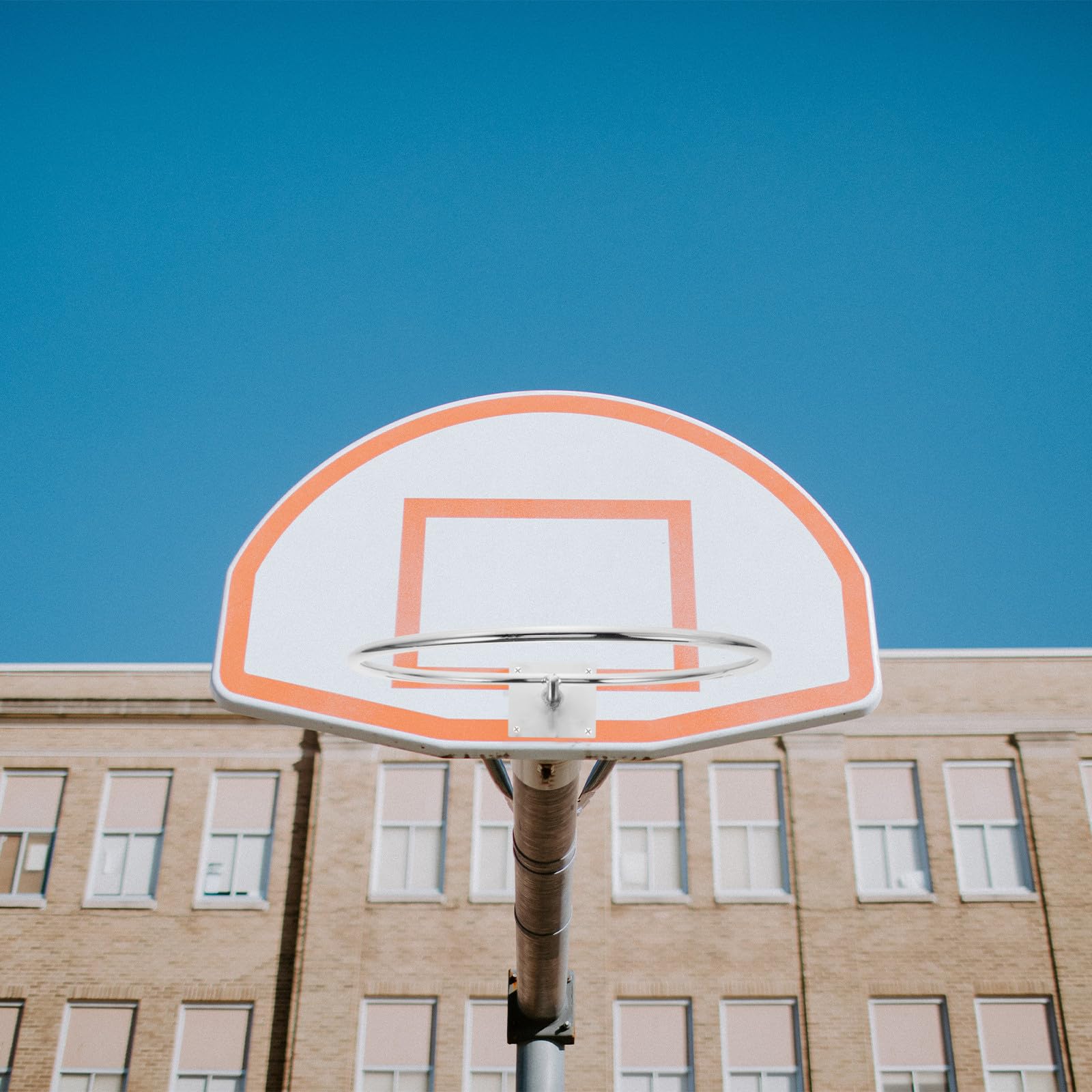 Healvian 6 Soportes de Pared para Balones Deportivos de Hierro, Portapelotas Multiusos para Baloncesto y Fútbol, Estante para Almacenamiento y Exhibición en Gimnasio y Hogar