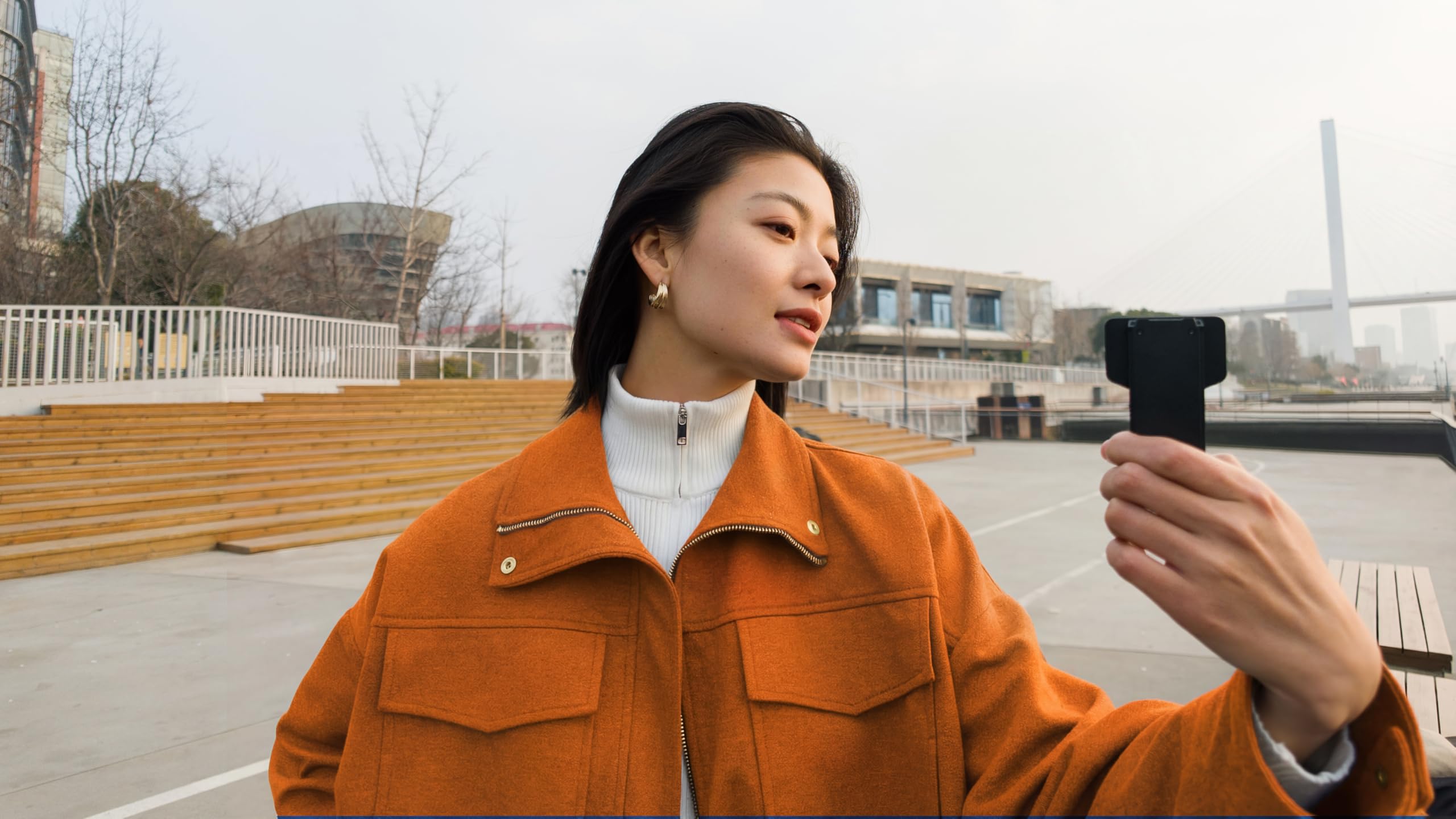 Insta360 Luna Ultra Creator Bundle | Modulare Kamera mit 2,5 cm (1 Zoll) Sensor, Video I-Log 10bit, 37-MP-Fotos mit Raw, 6-Achsen-Stabilisierung, Wi-Fi 6, HiFi-Audio