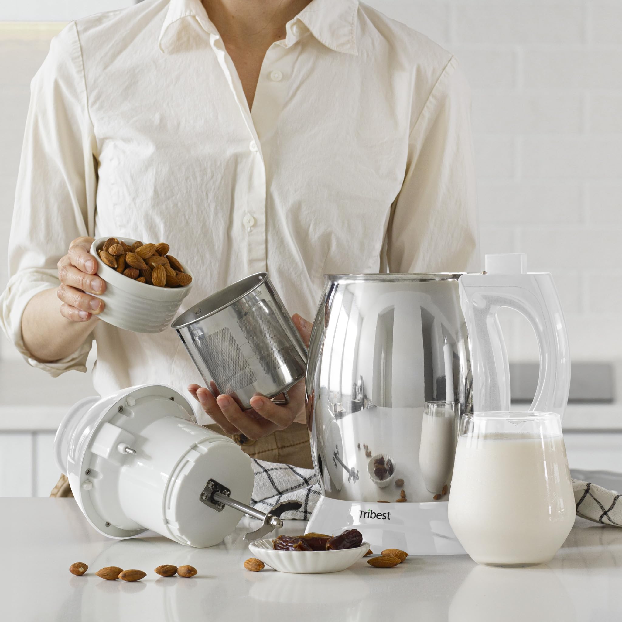 Tribest Soyabella SB-130 Deluxe - Macchina automatica per latte di noci e latte di soia, bianco/acciaio inossidabile