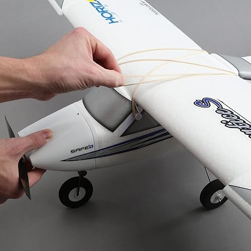 Miniatura 7 de HobbyZone RC Airplane Apprentice S 2 3.9 ft RTF Basic (batería y cargador no incluidos) con caja fuerte, HBZ310001, blanco