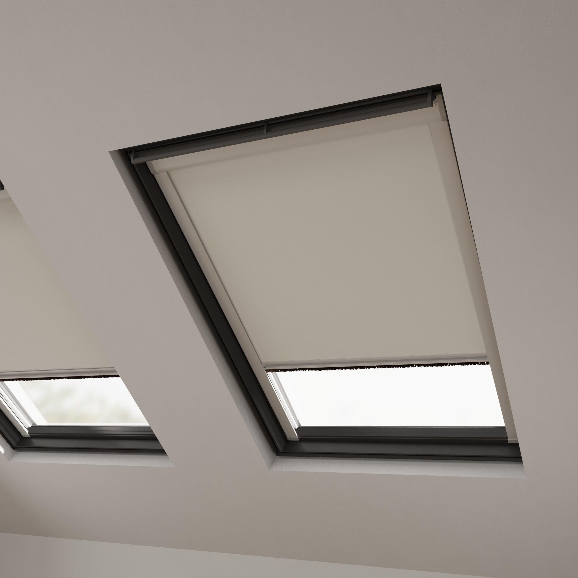 Cocoon Dachfenster Verdunkelung S06 - Kompatibel mit VELUX - Sand | Dachfenster Rollo mit Thermobeschichtung - 100% Verdunkelnd - Leichte EasyClick Montage - Kompatibel mit VELUX Dachfenstern