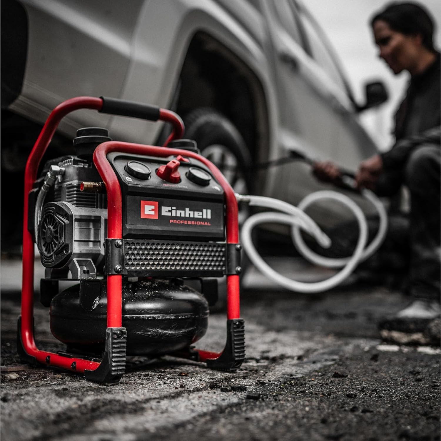 Einhell Professional Akku-Kompressor SILENZZO 18/160
