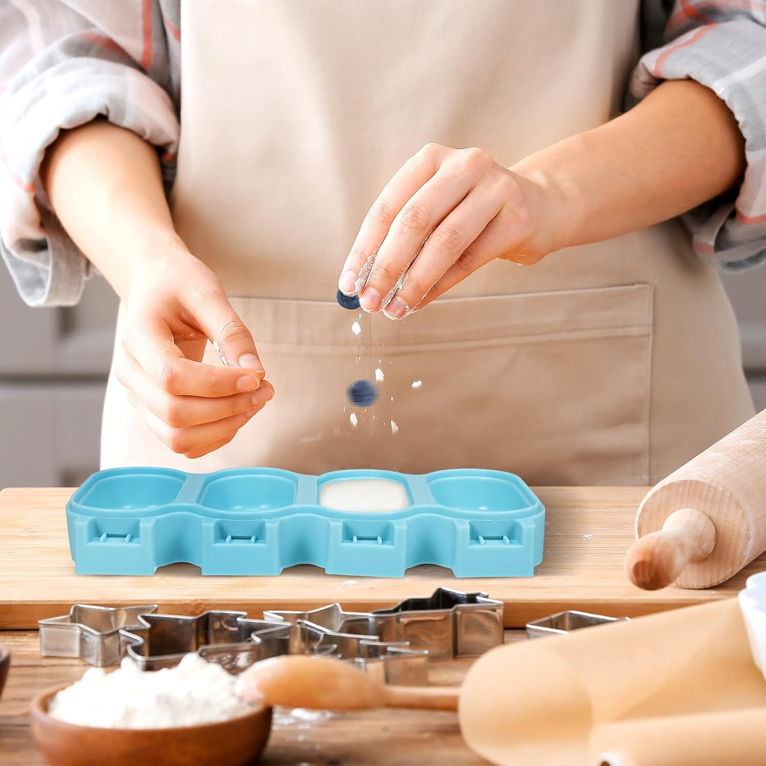 Blue Silicone Ice Pop Molds with Sticks, 4-cavity Oval Set
