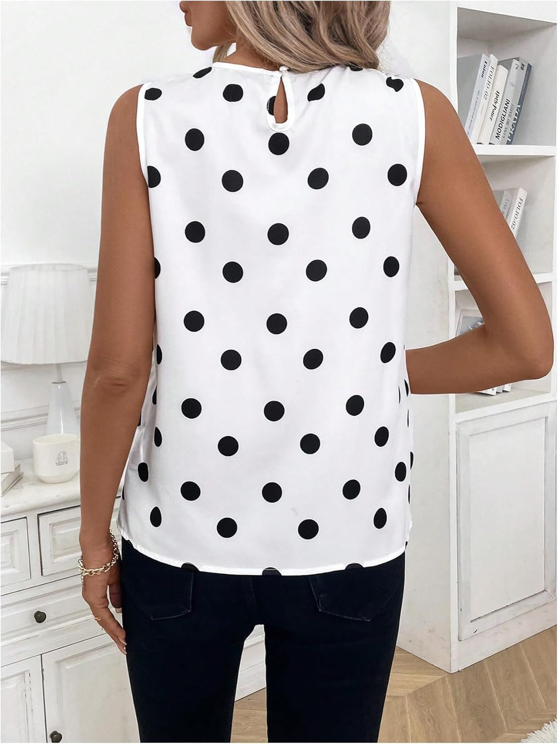WDIRARA Women's Polka Dots Tank Top Crew Neck Sleeveless Tee Shirts Pleated Blouses - Image 2
