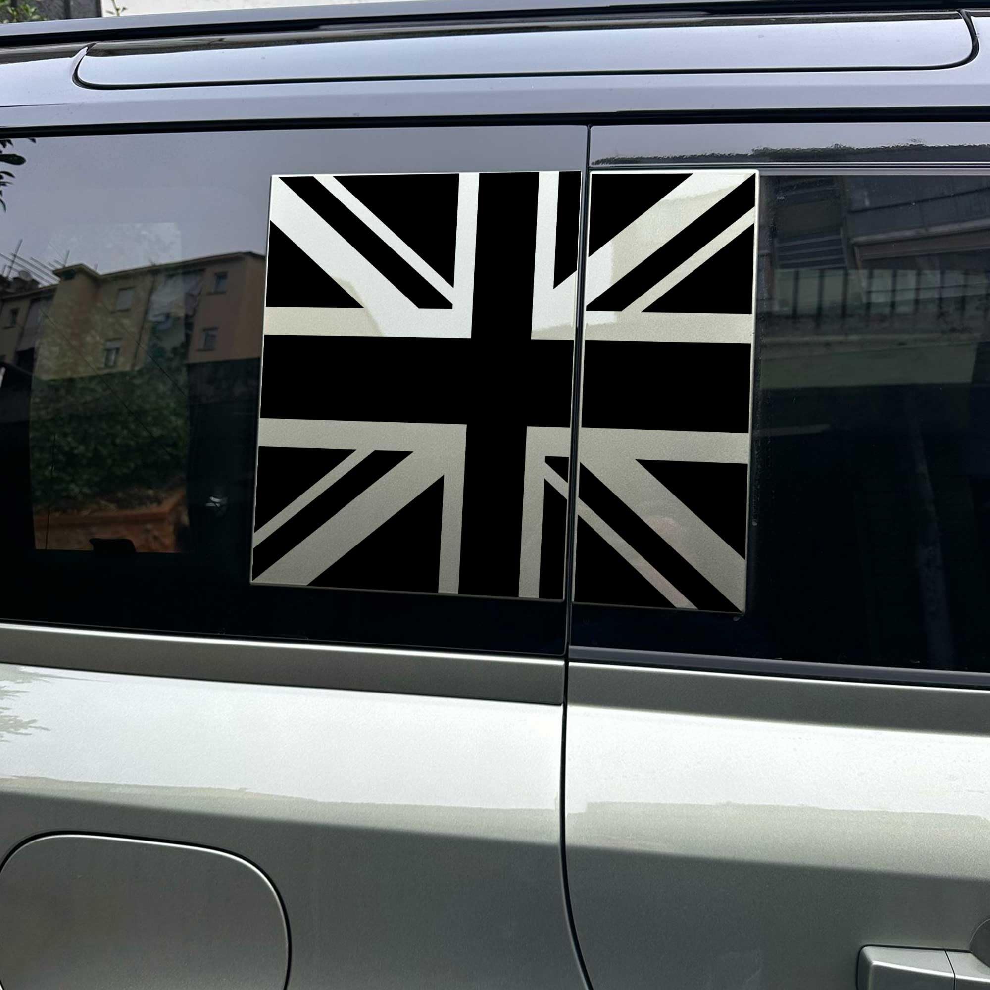 2x Adesivi Montanti BANDIERA INGLESE Ricambio Compatibile con Land Rover DEFENDER 5pt dal 2025 ad OGGI Stickers Accessori Auto Pellicole LOLLOMOTO (Nero Opaco)