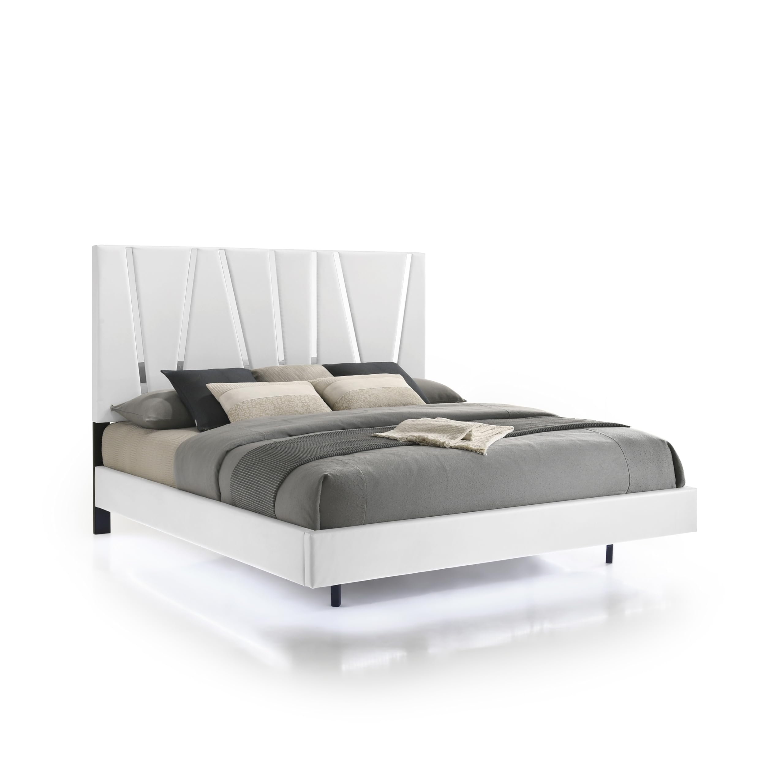 Amazon.com: New Classic Furniture Europa Wood Queen Bed, White  display picture 1
