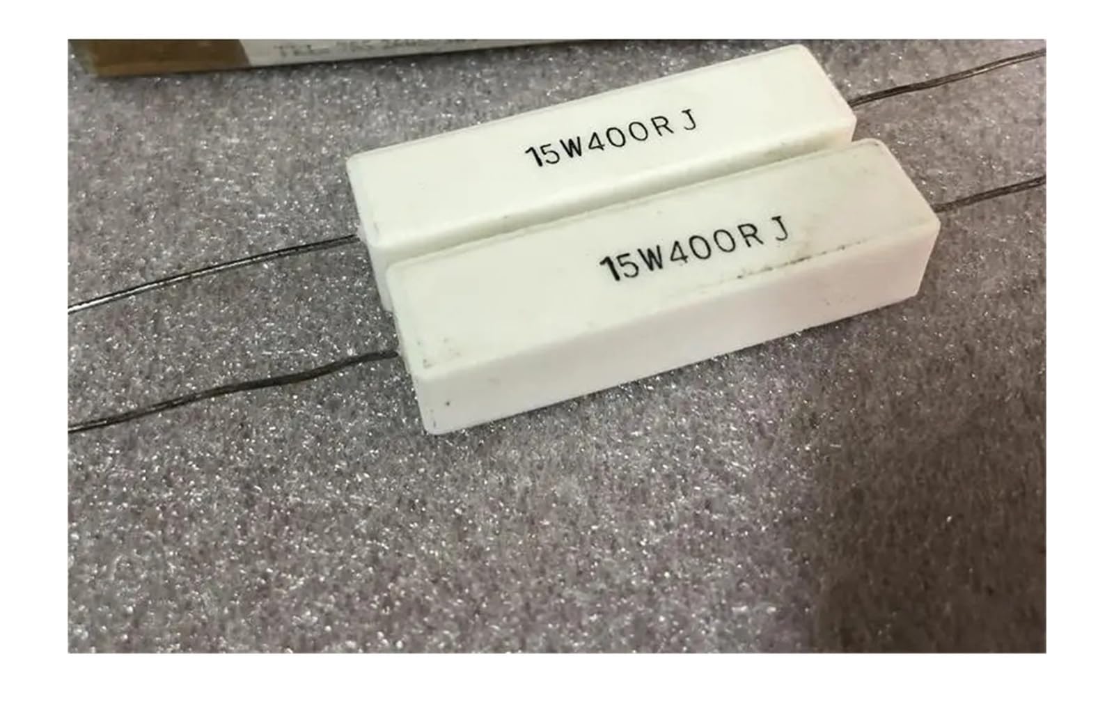 LEOTNNDQ 1pcs 15W 400R 5% Audio Crossover Ceramic Resistor