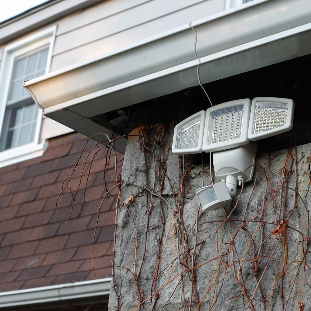 Sunforce 82153 Triple Head Solar Motion Light with adjustable heads