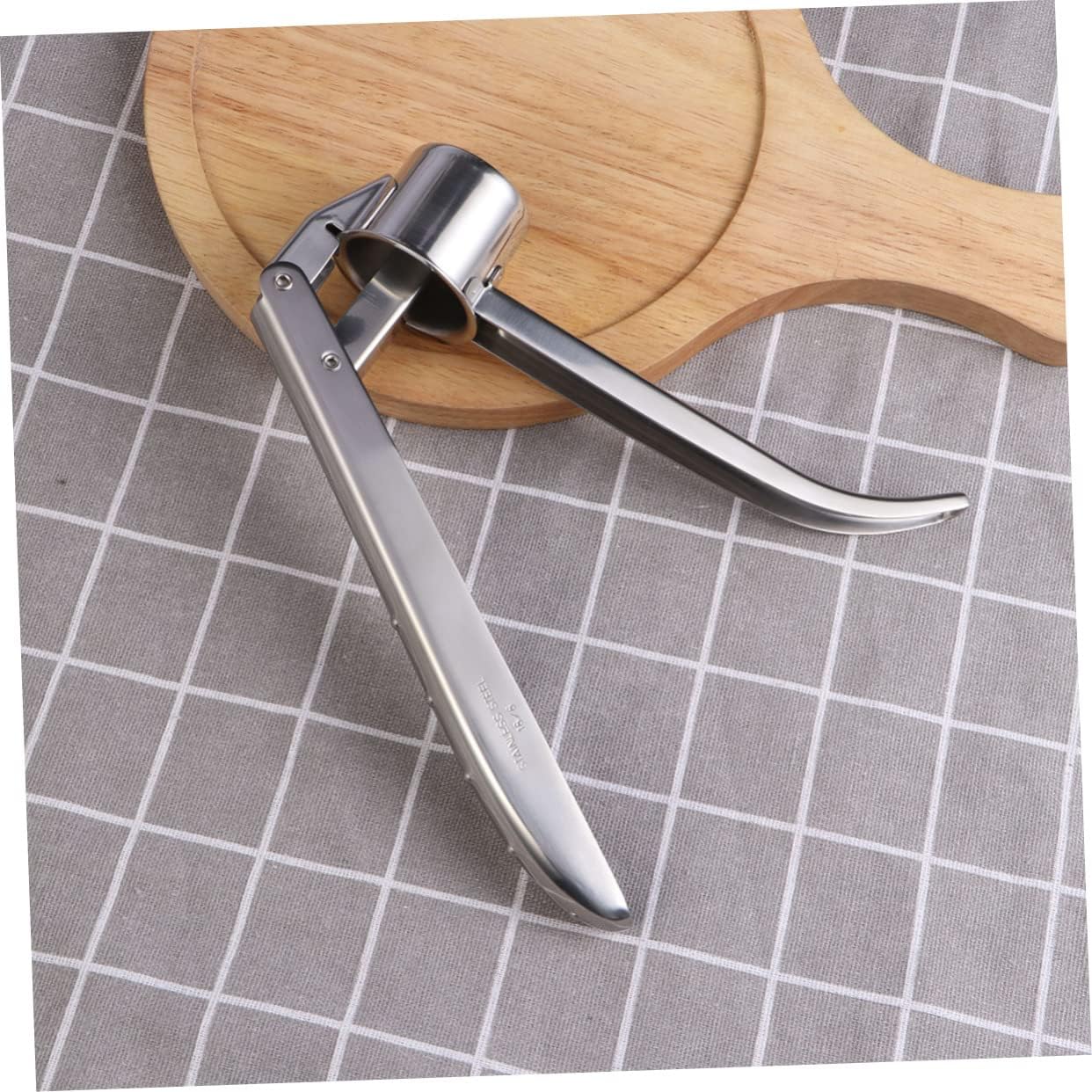 OUNONA Garlic Press Ricer Multi-functional Garlic Mincer Ginger Crusher Easy to Clean Safe Material