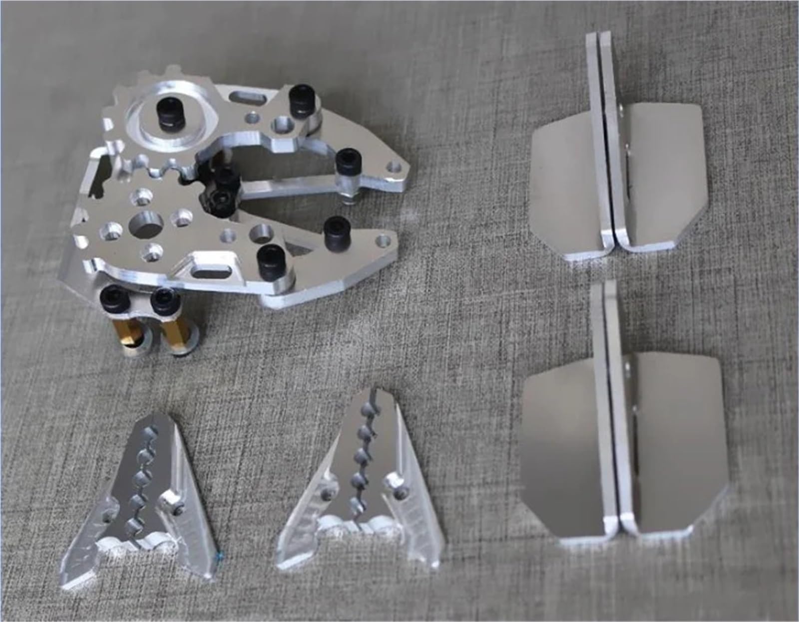Metalowy chwytak Zacisk pazurowy Końcówka uchwytu do manipulatora serwo MG996r Ramię robota Robotyczne części do samodzielnego montażu(Without servo)