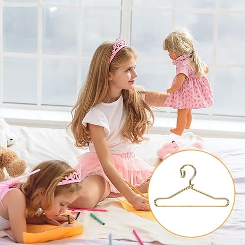 Miniatura 3 de EXCEART 50 piezas de mini perchas de metal para ropa de muñeca para vestir, soporte de alambre para casa de muñecas en miniatura, vestidos,