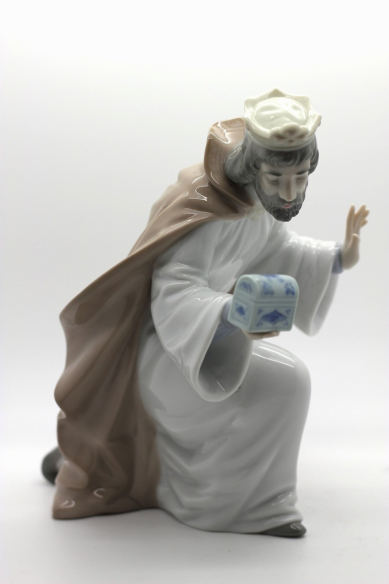 NAO King Melchior With Chest. Porcelain Three Wise Men Figure.