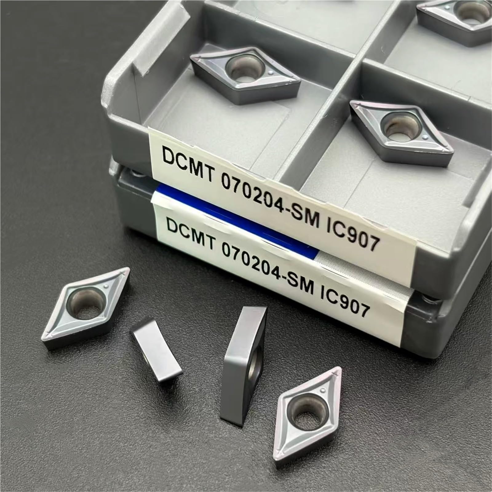 10 PZ PVD TiAlN Rivestito Inserti Per Tornitura Utensile Per Tornio Per Lavorazioni Meccaniche In Lega Di Acciaio(DCMT070204 SM IC908)