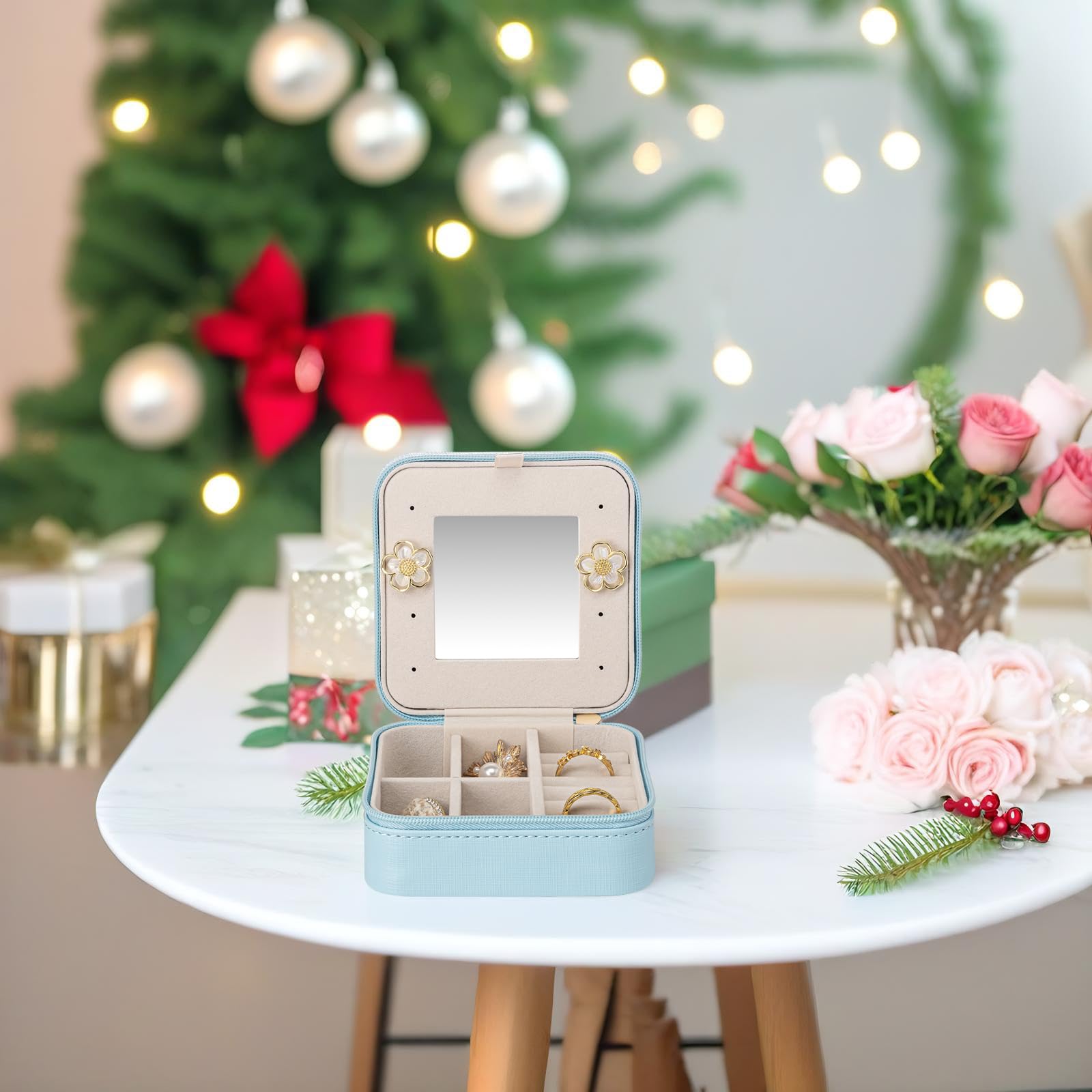 Amazon.com: Vlando Small Travel Jewelry Box Organizer - Mirrored