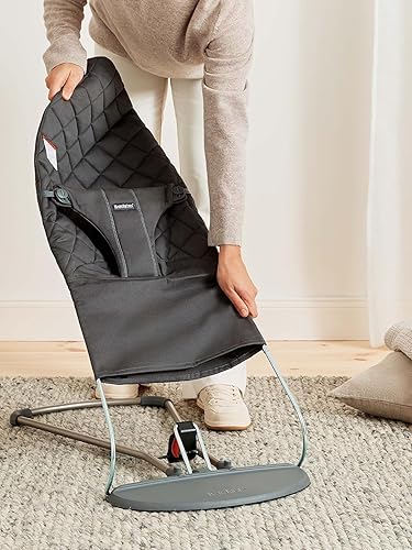 Miniatura 6 de BabyBjörn Bouncer Bliss, Antracita, Tejido, Edredón Clásico  Asiento gorila ajustable 2 en 1 para bebé y silla para niños pequeños, recién nacido a