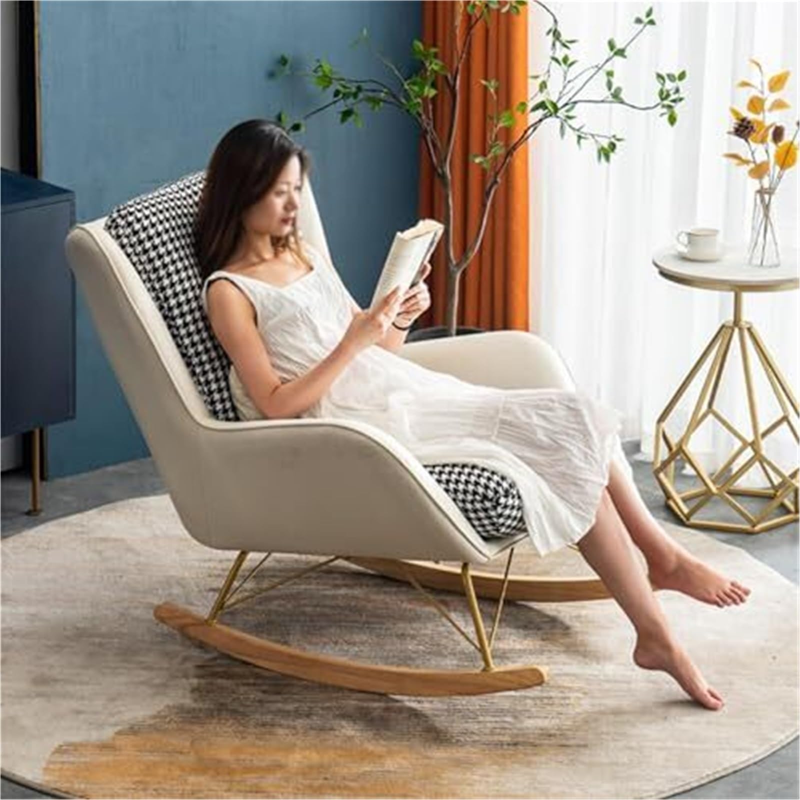 Fauteuil à Bascule Moderne rembourré, Fauteuil à Bascule rembourré avec Dossier Haut et accoudoirs, Fauteuil à Bascule pour Salon et Chambre (Blanc cassé)