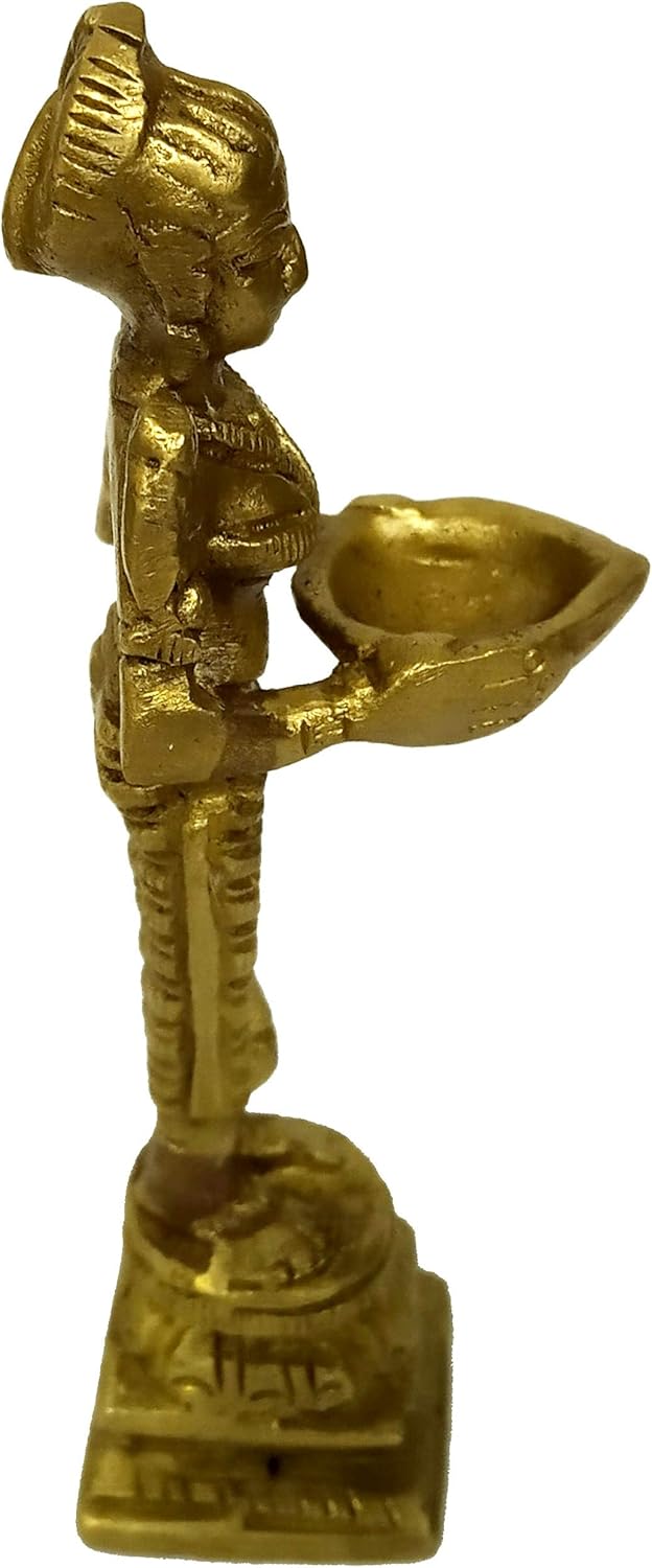 Purpledip Brass Diya: Deepalakshmi Welcome Oil Lamp Deepam (11827)