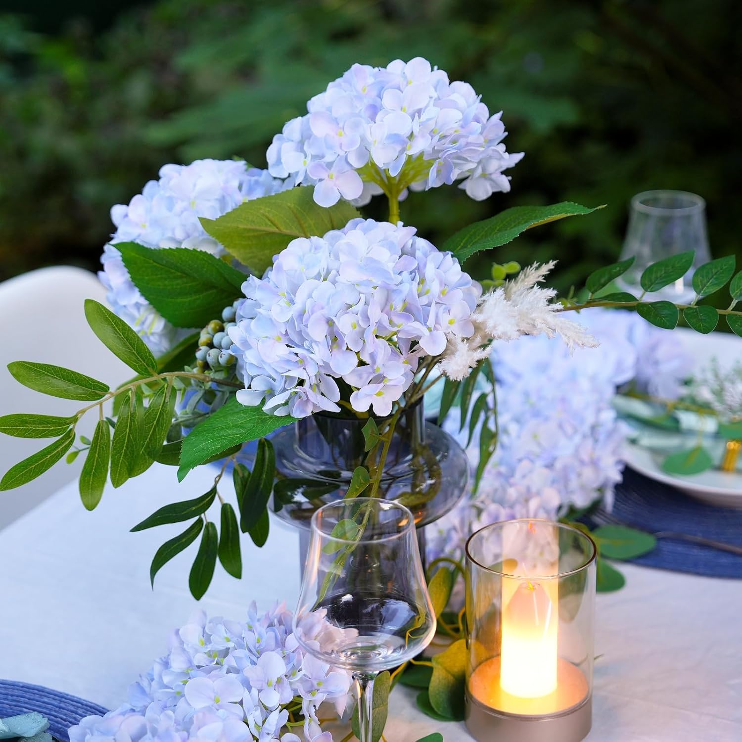 5 Pcs Hydrangea Artificial Flowers, Faux Silk Hydrangea Flores with Stems, Fake Flowers for Wedding Bouquet Kitchen Home Office Party Coffee Tables Vase Outdoor Decor (Blue White, 18.5 Inches)