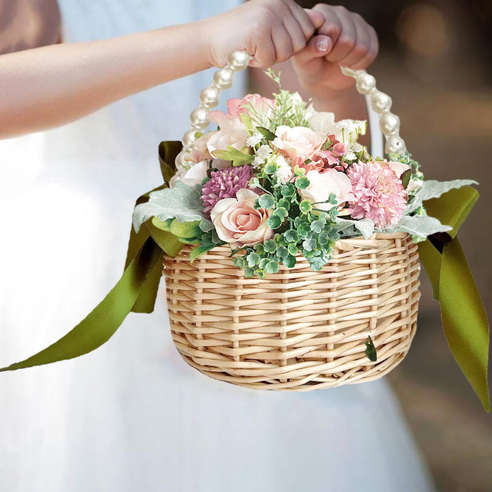 Wicker Rattan Flower Girl Basket, Pearl Handle Flower Girl Basket with Silk Ribbon, Willow Handwoven Basket Wedding Flower Girl Baskets for Wedding Girls