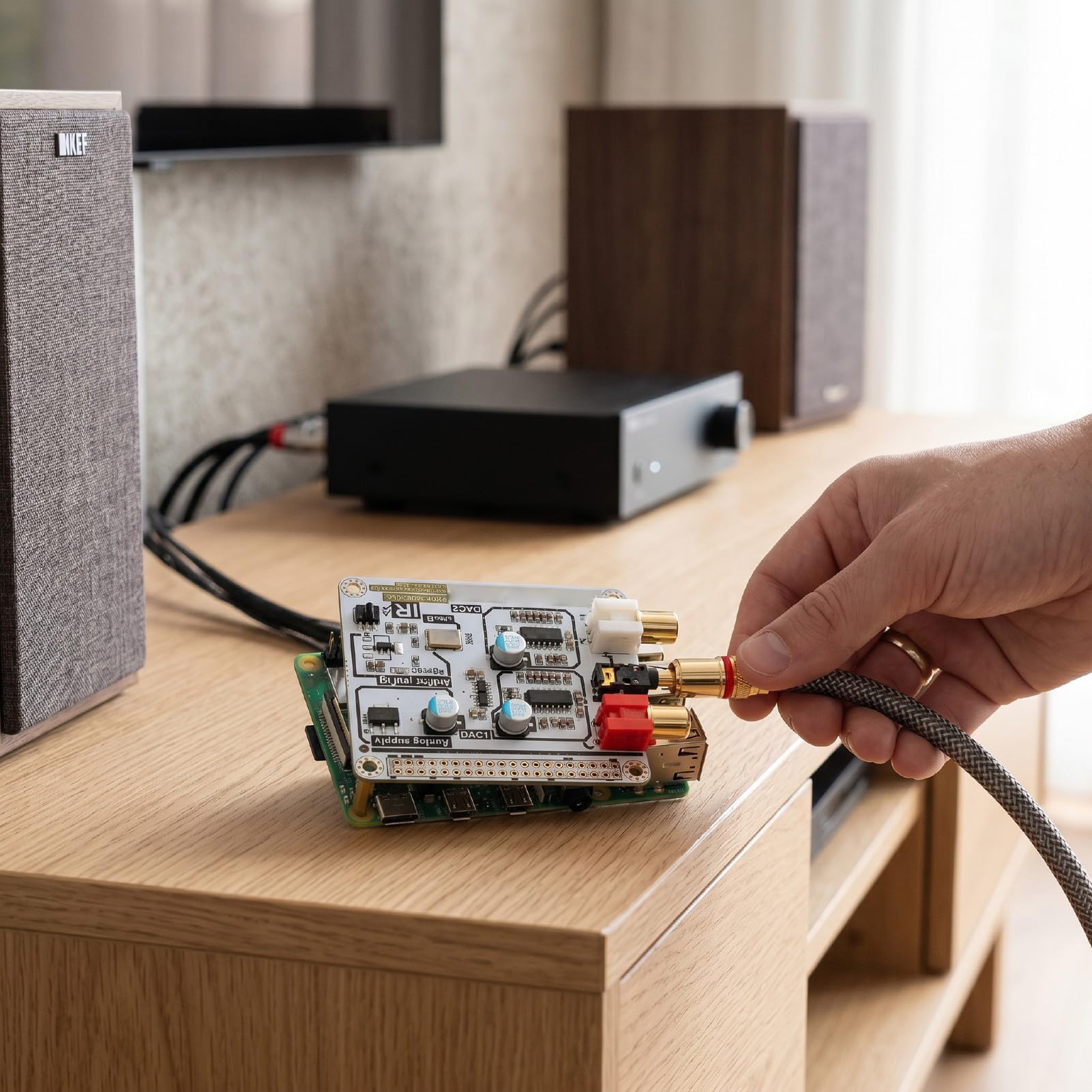 Sxhlseller Hat Convertisseur HiFi Numérique vers Analogique, Carte D'extension de Carte Son I2S DAC avec Double Puce ES9023 24 Bits 192 KHz pour RasPi 4B 3B+ 3B 2B Zero 2W