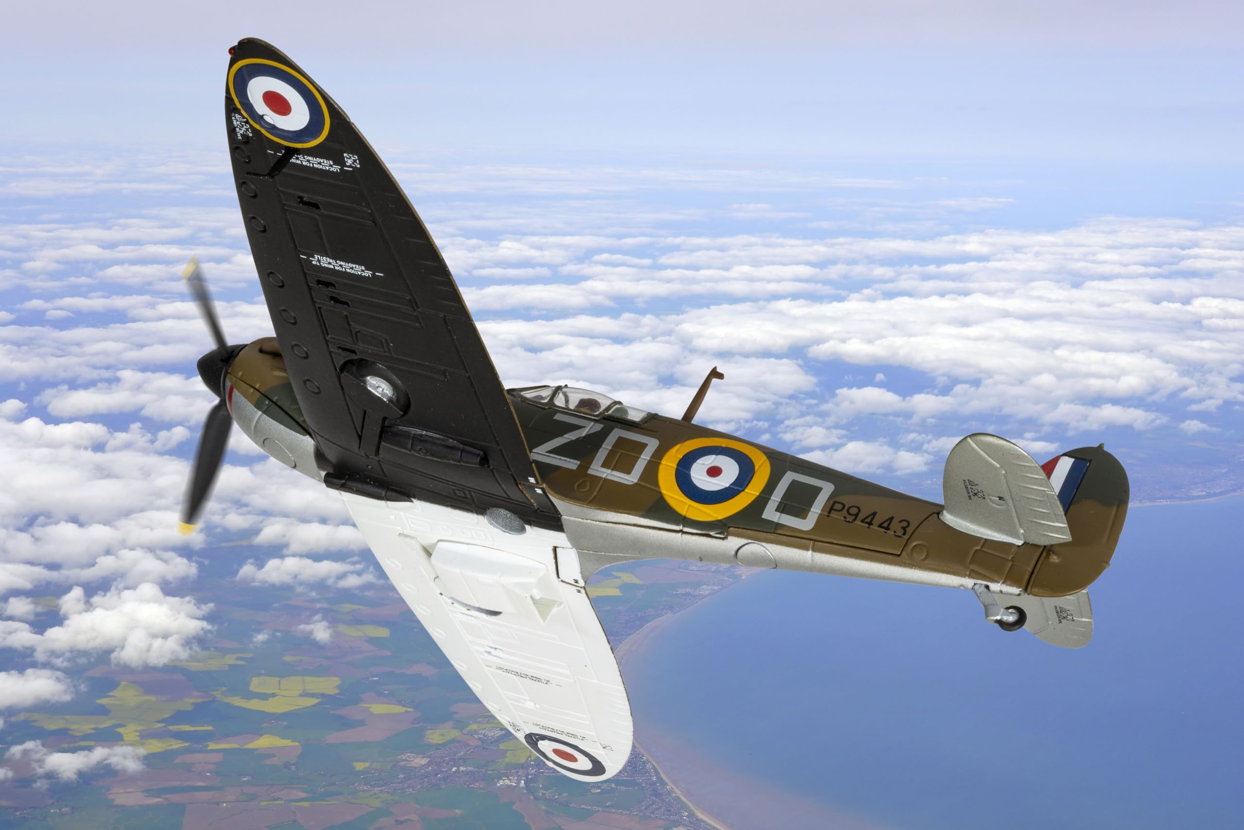 Corgi Supermarine Spitfire MkI - Teniente de Vuelo Douglas Bader - Batalla de Inglaterra 85, Modelo de fundición para Adultos