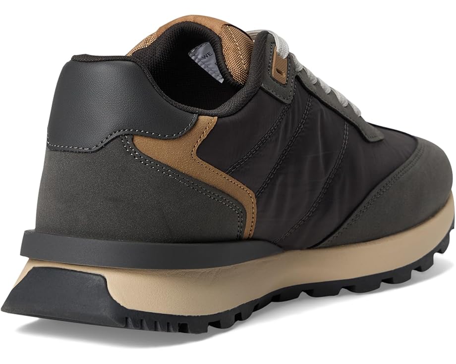 Kenneth Cole Pryor - Back View