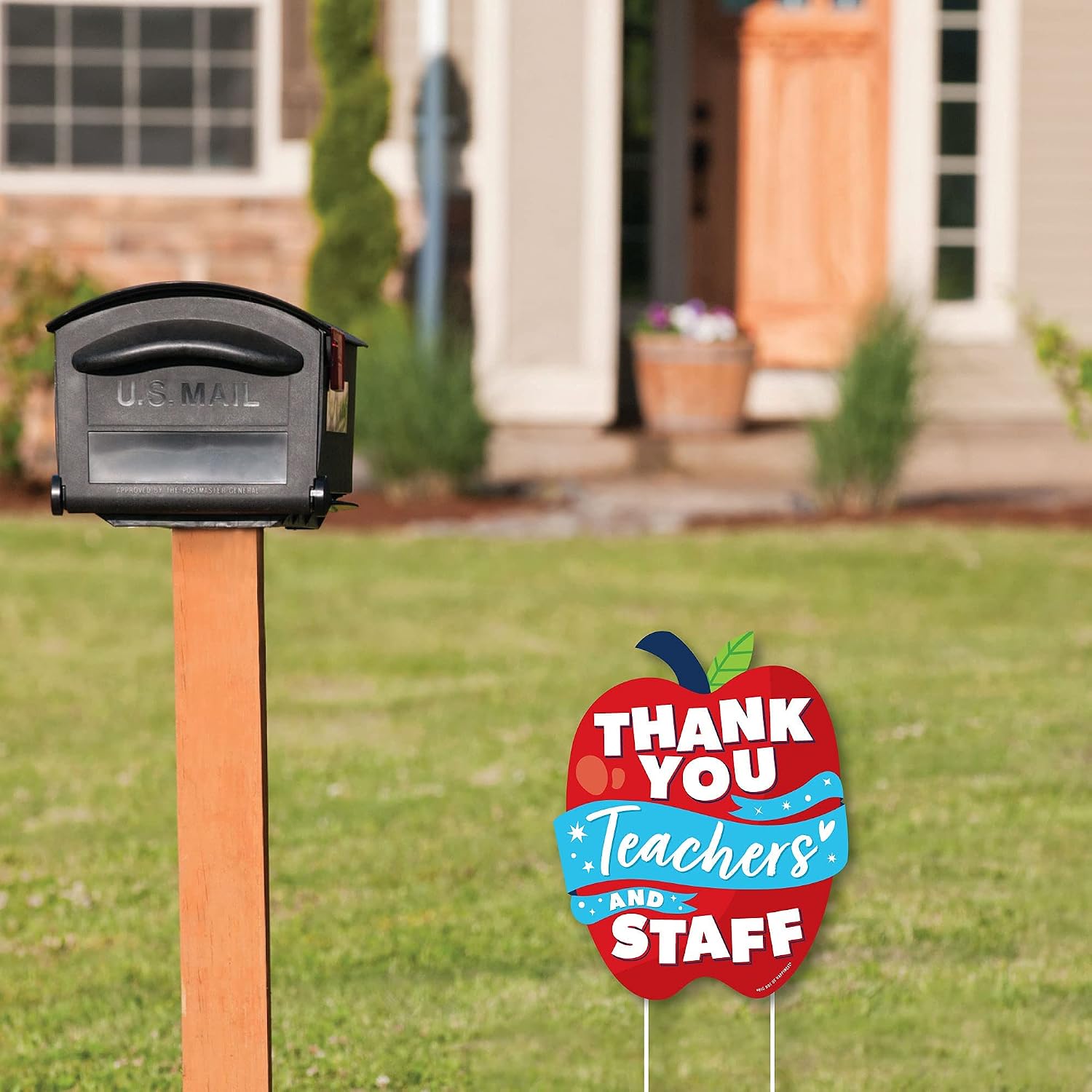 Big Dot of Happiness Thank You Teachers - Outdoor Lawn Sign - Teacher and Staff Appreciation Yard Sign - 1 Piece image 3