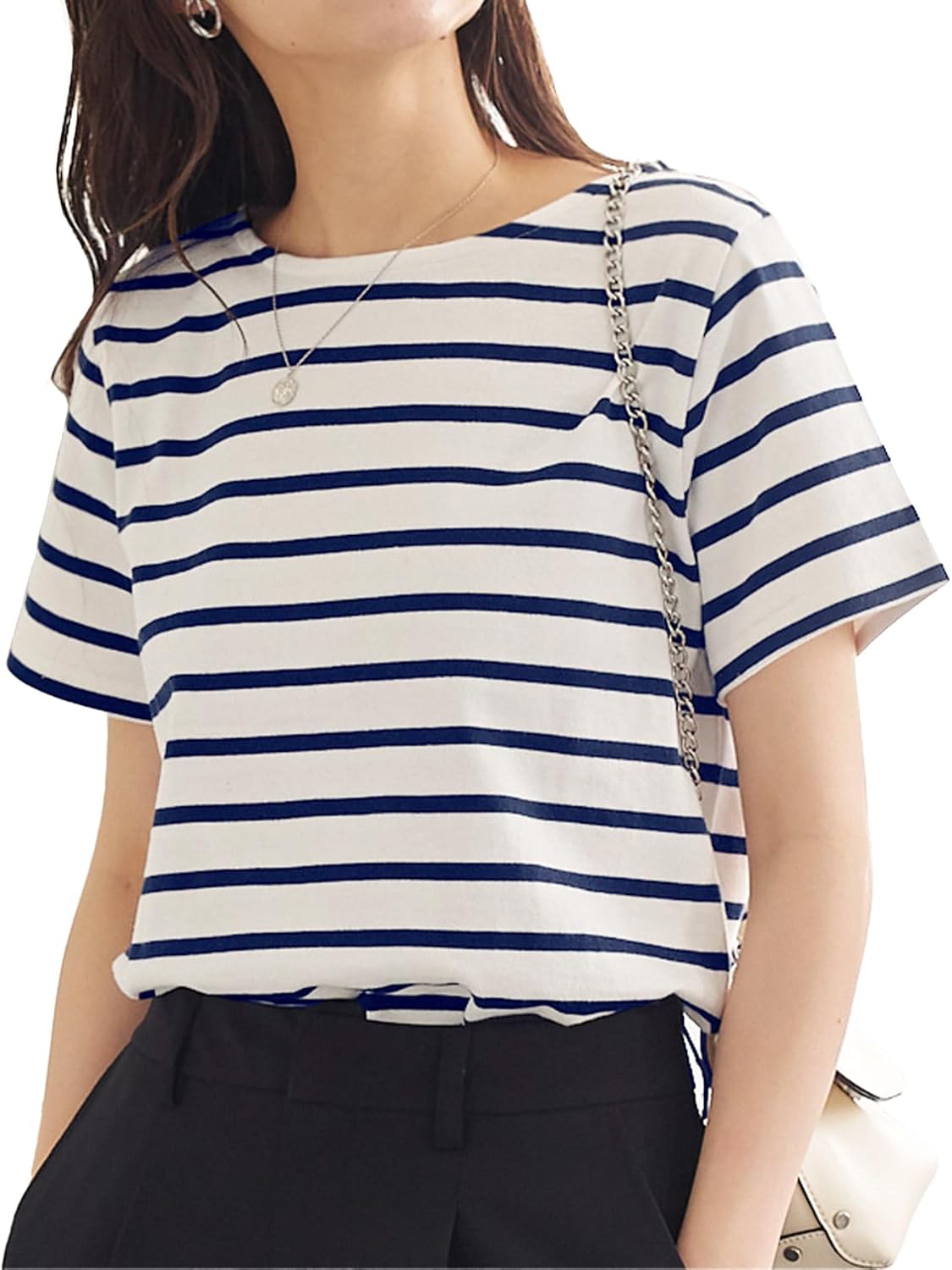 何枚も欲しくなる！シンプルカットソーTシャツで着回し力UP