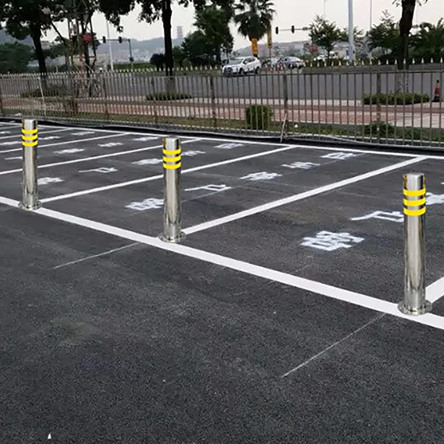 Dissuasori per parcheggio, in acciaio inox, 3 pezzi, riflettenti, per una maggiore protezione del parcheggio (dimensioni: 114 x 1000 mm)