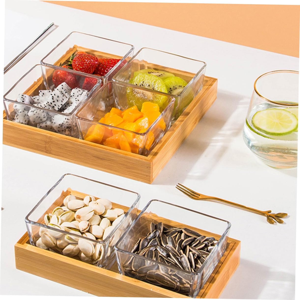 BESTYASH Unterteilter Glas Snackteller mit Holzhalter, 1 Satz | Nüsse und Snacks, Geordnete Fächer, Glas und Holz im Kompakten Format Zufällige Farbe