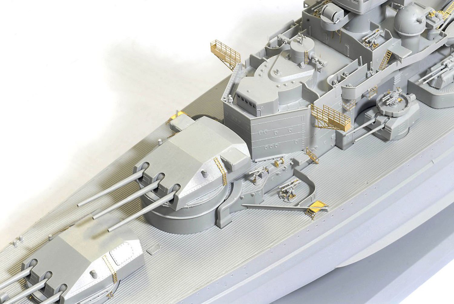 Amazon | DR1040 1/350 ドイツ海軍 戦艦 シャルンホルスト 1943