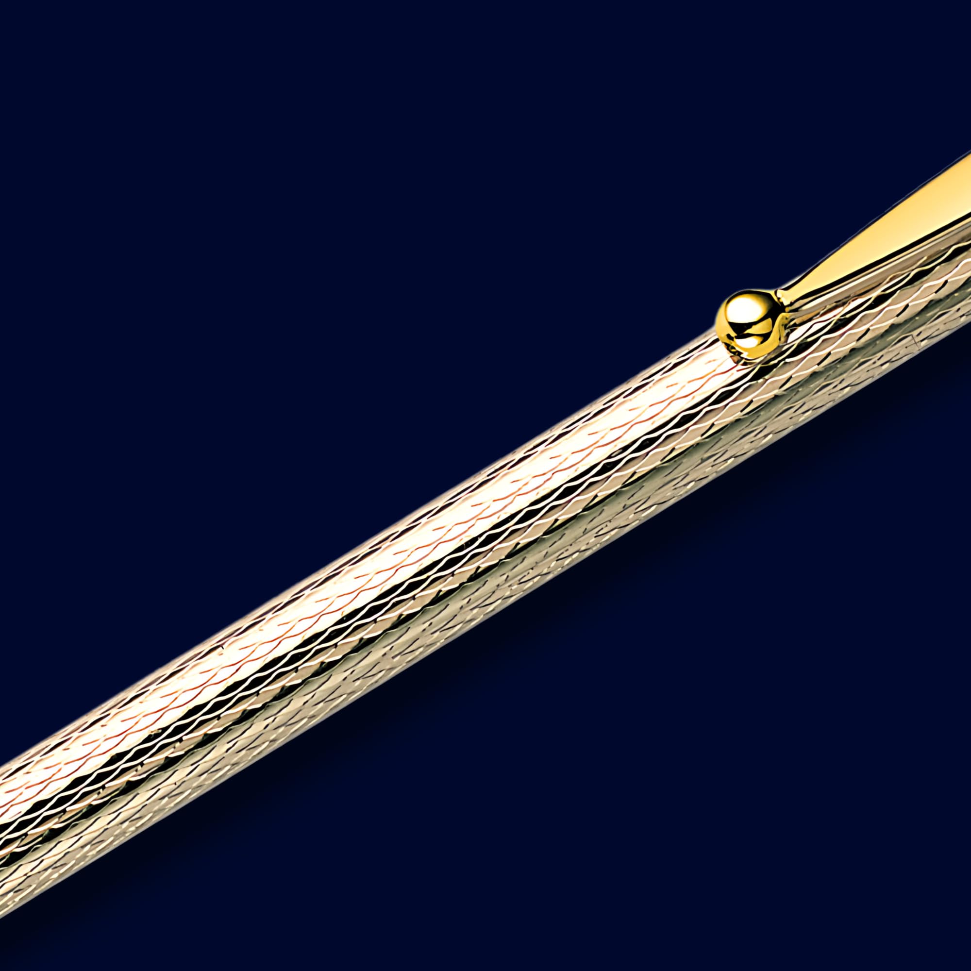 NYLOE - Penna a sfera con pulsante - Personalizzabile - per Lei - Argento Massiccio 925 - Dettagli dorati - Ricaricabile - Eleganza Artigianale - laurea gadget- Made in Italy