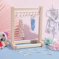 Vista 4 de AHANDMAKER 30 perchas de ropa en miniatura, pequeñas perchas de madera de Burlywood en miniatura, perchero de ropa para decoración de casa