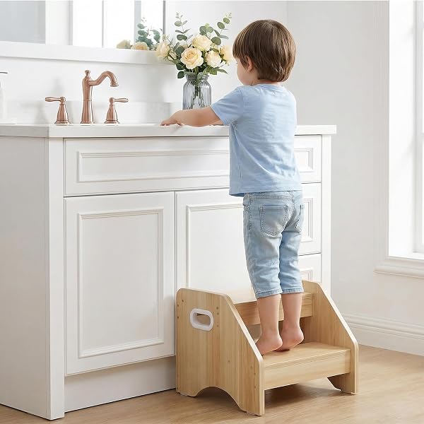 HOOBRO Scaletta a 2 Gradini Bambini, Sgabello Bambini con Maniglie e Tappetini Antiscivolo, Scaletta Bambini in Legno per 3-8 Anni, Portata 30 kg, per Cameretta, Soggiorno, Legno Naturale ENL28JD01 - 4